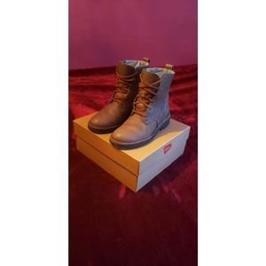 Clark's Mary Elsa Boots